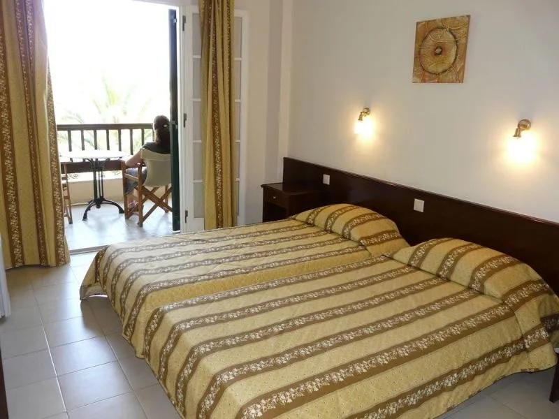 Room, Fiori, Corfu