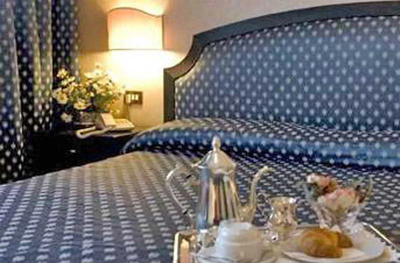 Room, Martini, Olbia