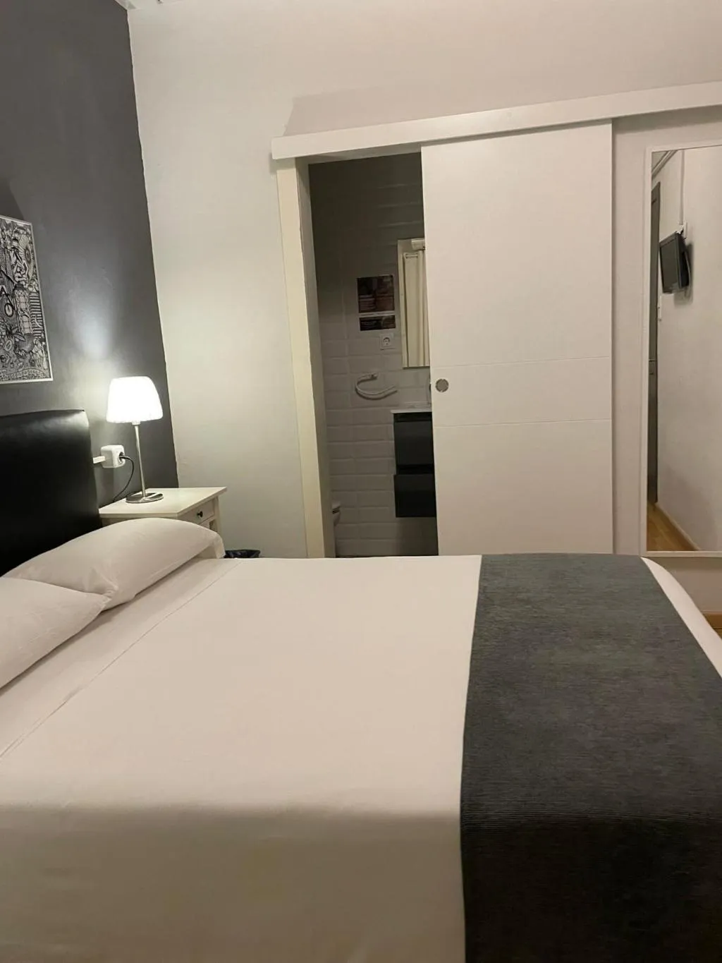 General view, Hostal El Ninot, Barcelona