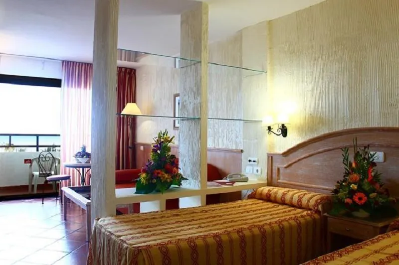 APARTMENT CAPACITY 5 ONE BEDROOM Room, Masaru, Tenerife