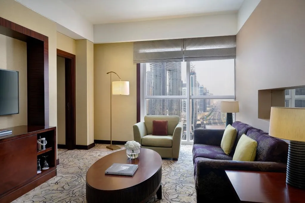 SUITE CLUB Room, Dusit Thani Dubai, Dubai