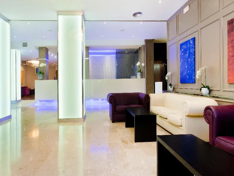 Lobby, Globales America, Majorca