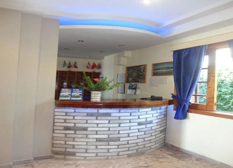Lobby, De la Plage, Kalamata