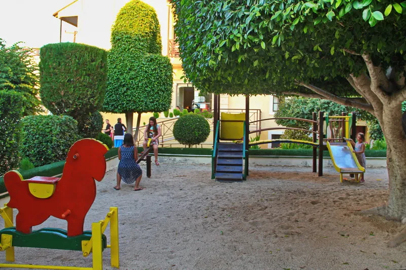 Sports and Entertainment, Despo, Crete