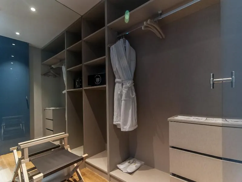 JUNIOR SUITE STANDARD Room, Hotel Sorli Emocions, Barcelona