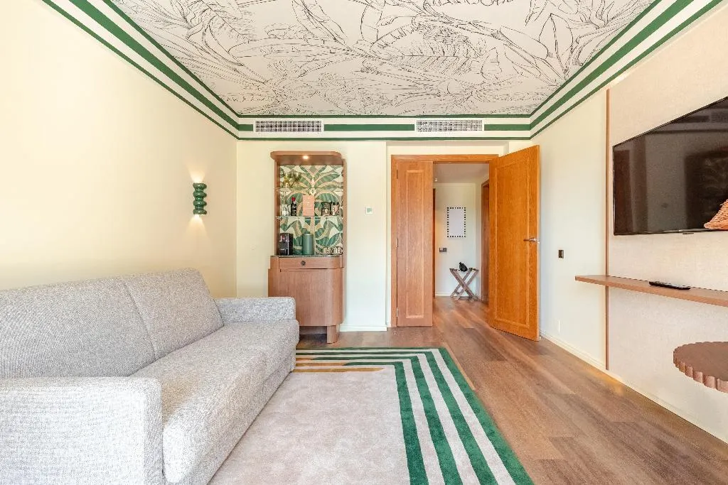 SUITE KING SIZE BED Room, Kimpton Quinta Da Marinha Cascais by IHG, Lisbon