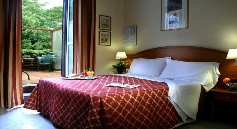 Double or Twin STANDARD Room, Delle Muse, Rome
