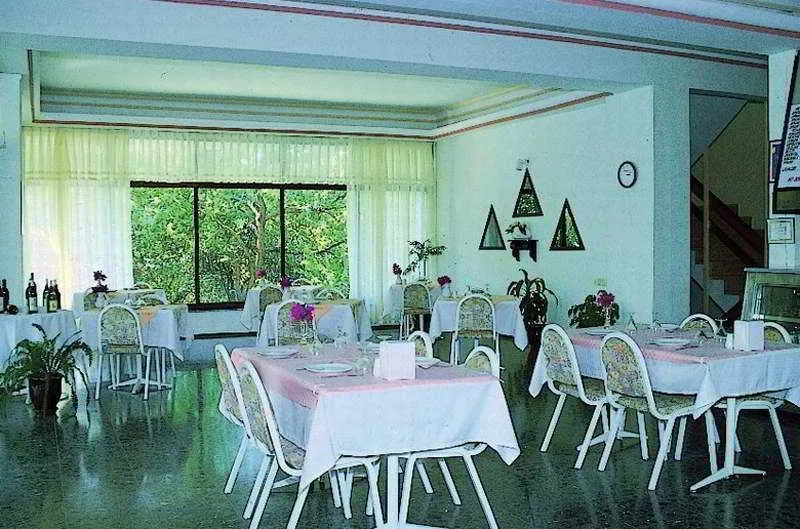 Restaurant, Salute, Dalaman