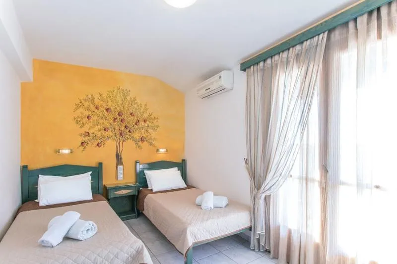 STUDIO CAPACITY 2 Room, Stefanis House, Skiathos