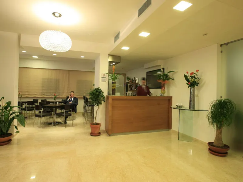 Lobby, La Costiera, Naples