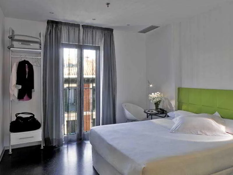 Room, Hotel Mayerling, Madrid