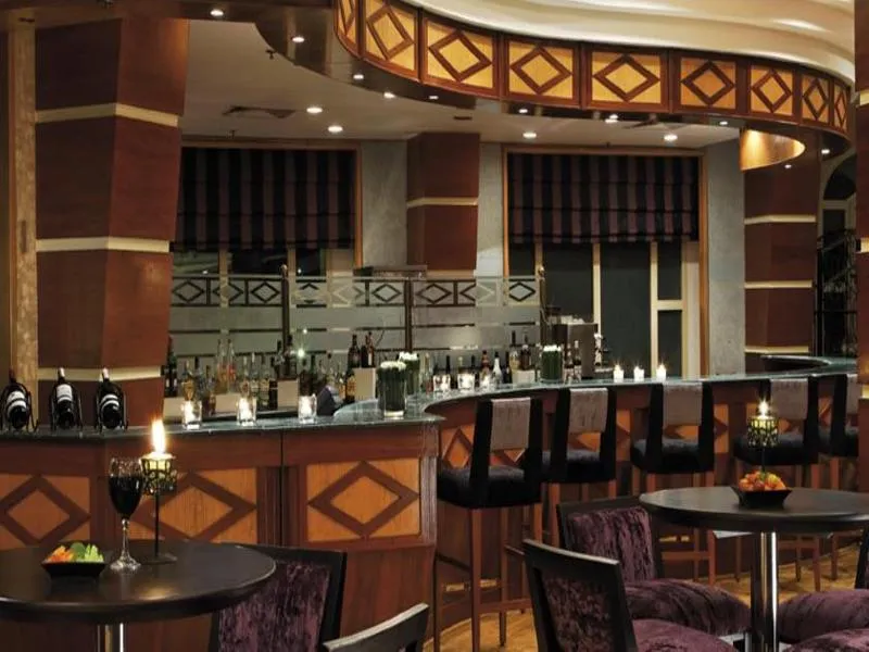 Bar, Movenpick Cairo Media City, Cairo