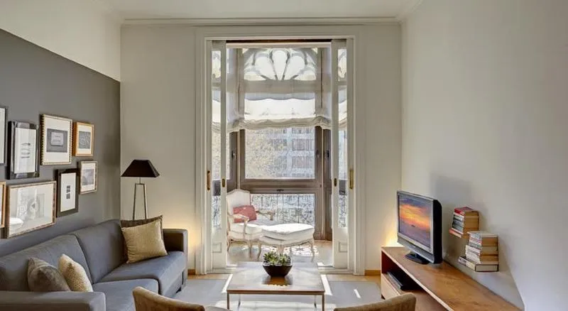 APARTMENT THREE BEDROOMS Room, Apartments Sixtyfour Barcelona, Barcelona