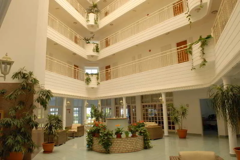 Lobby, Maistrali Hotel  Apts, Cyprus