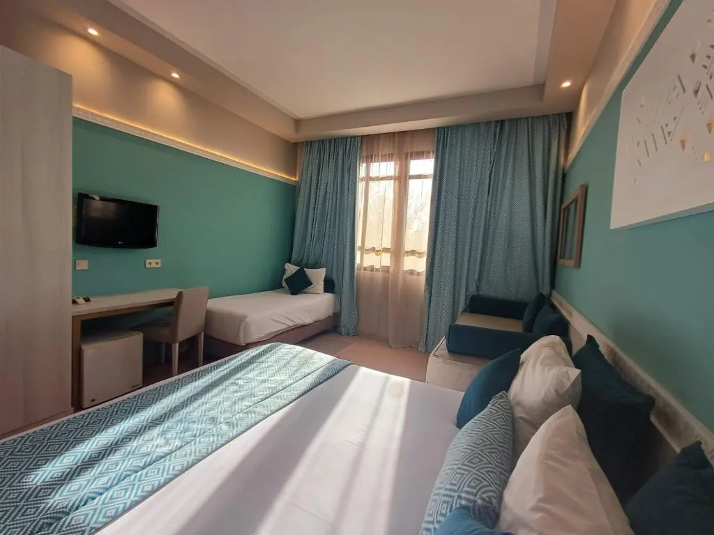 QUADRUPLE STANDARD Room, Aqua Mirage Club & Aqua Parc - All Inclusive, Marrakech