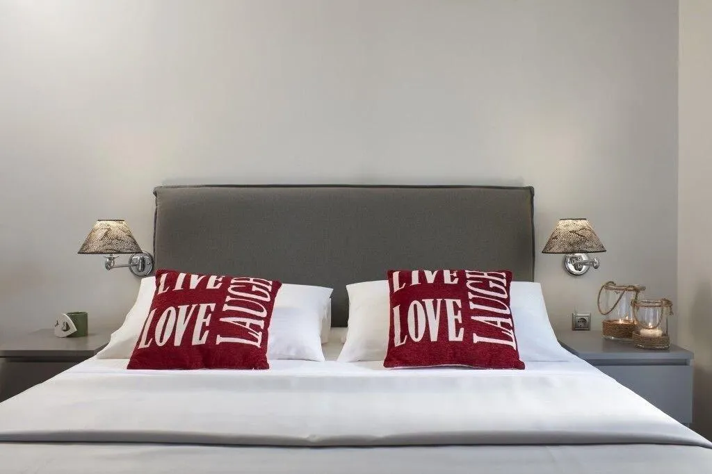 Room, The Gardens Gallery Hotel, Athens