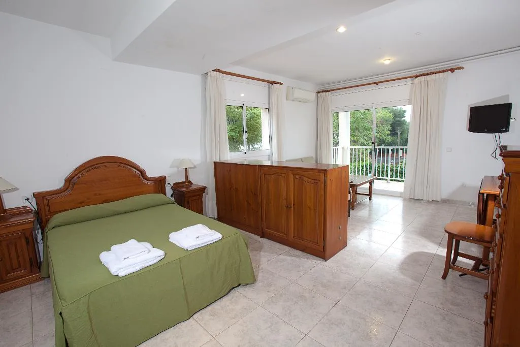 STUDIO CAPACITY 3 Room, Apartments Sunway Tara, Costa Brava