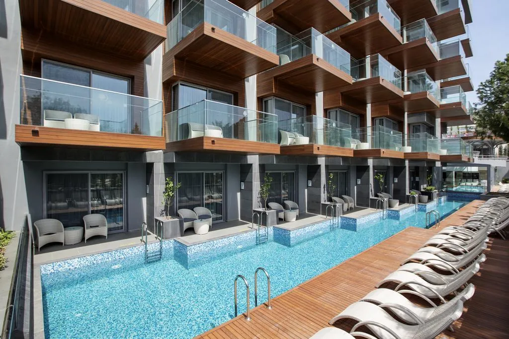 DOUBLE DELUXE KING BED Room, DoubleTree by Hilton Kusadasi, Izmir