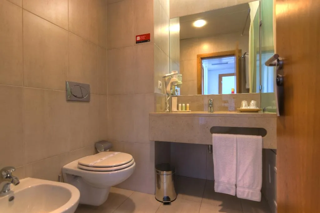 SUITE ONE BED Room, Lam Hotel Estarreja, Porto