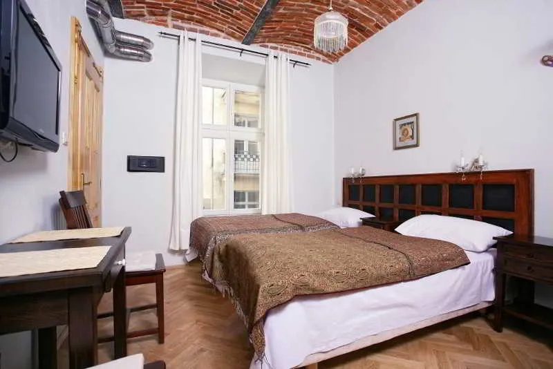 STUDIO STANDARD Room, Antique Apartments Plac Szczepanski, Krakow