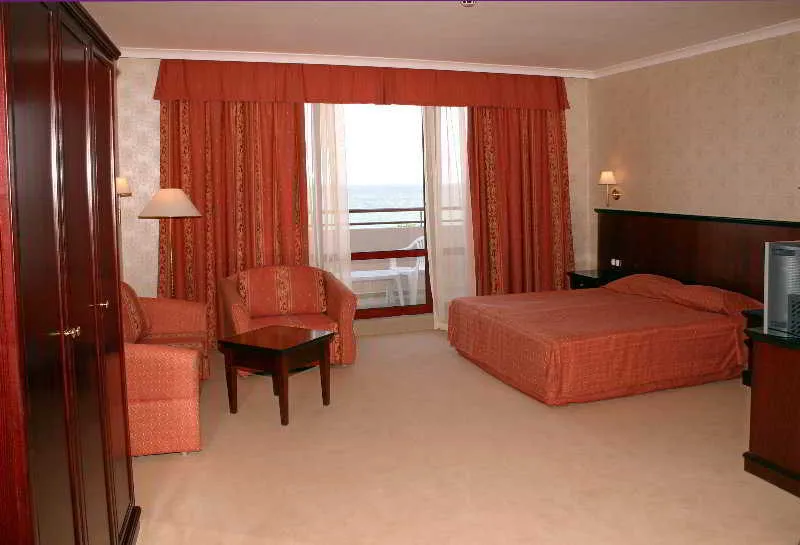 Room, Gladiola, Varna
