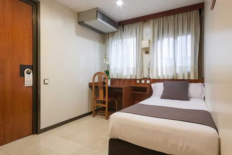 Room, Condal, Barcelona