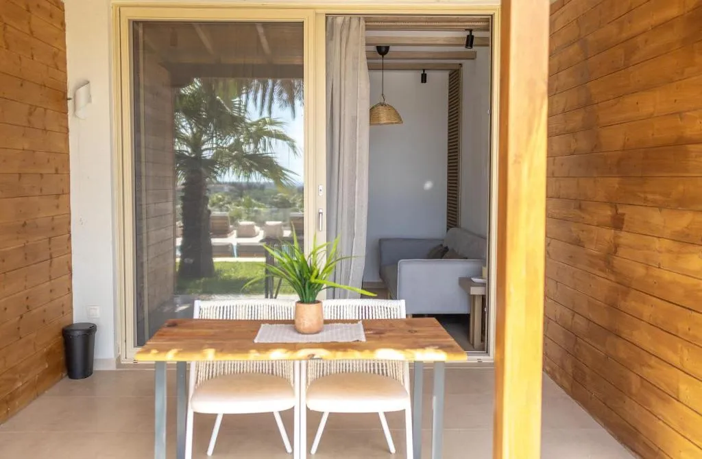 DOUBLE KING SIZE BED Room, Sanimar By Mono Alex, Thessaloniki