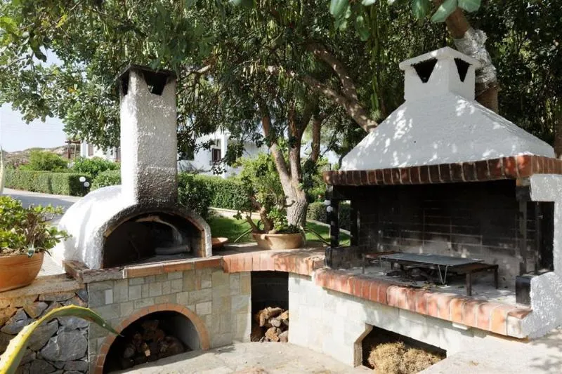 Terrace, Alianthos Suites, Crete