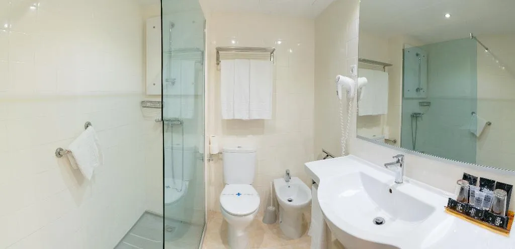 Double or Twin CAPACITY 2 Room, Evenia Olympic Park, Costa Brava
