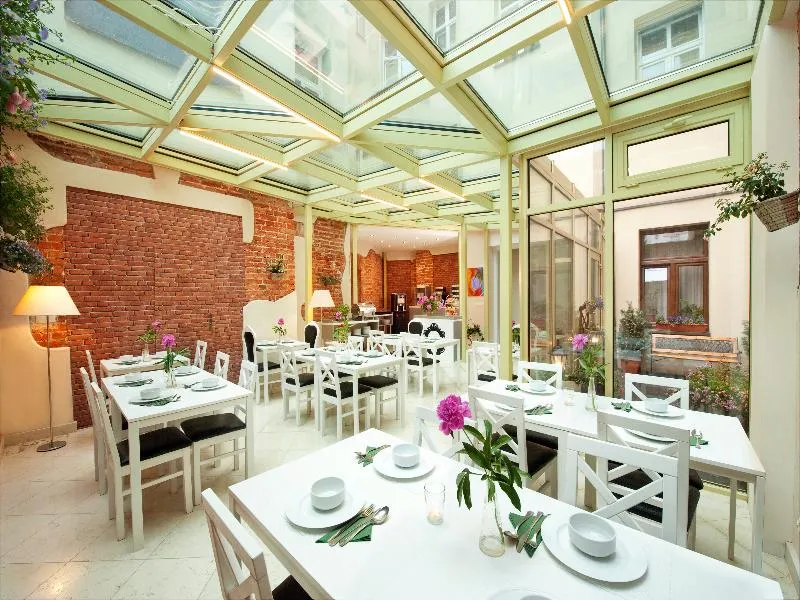 Restaurant, Leone Aparthotel, Krakow