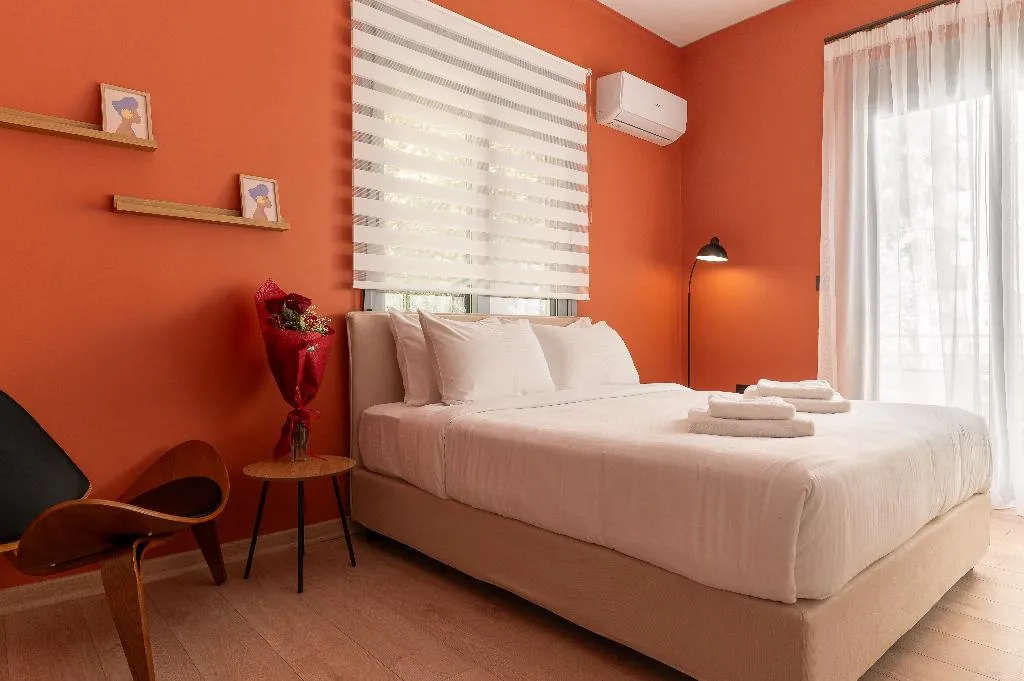 APARTMENT WITH BALCONY Room, Phalerus Suites, Athens