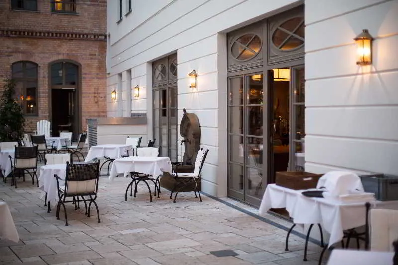 Terrace, monbijou hotel, Berlin