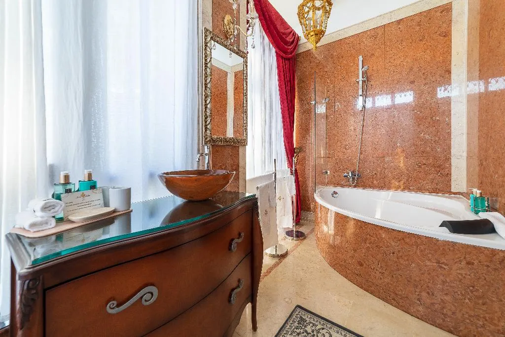 SINGLE DELUXE GARDEN VIEW Room, Sintra Marmoris Palace, Lisbon