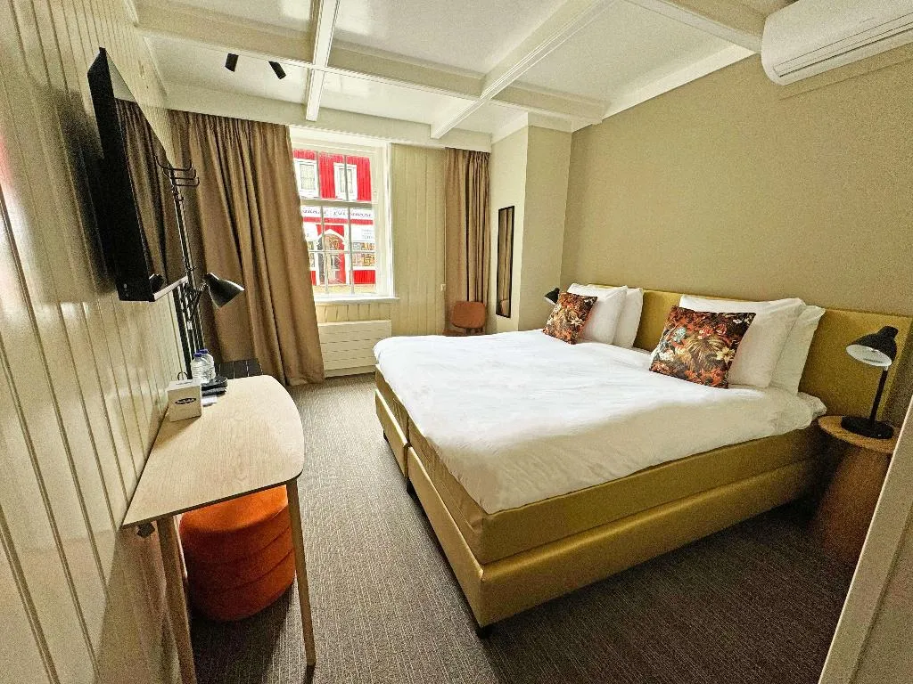 TWIN STANDARD Room, Hotel Spaander BW Signature Collection, Amsterdam
