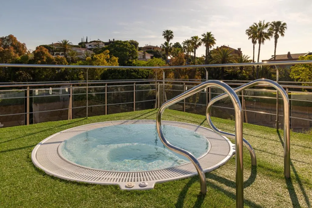 Terrace, htop Jadhe, Costa Brava
