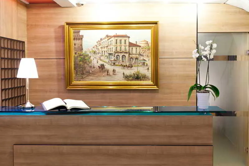 Lobby, Odeon, Athens