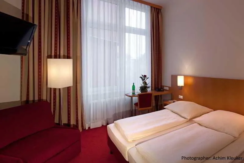 TRIPLE STANDARD Room, Air in Berlin Hotel, Berlin