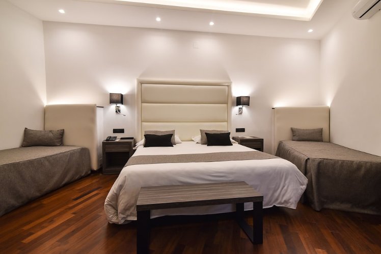 Hotel Palma, Naples