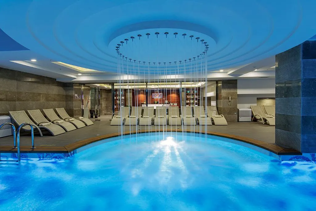 Pool, DoubleTree by Hilton Kusadasi, Izmir