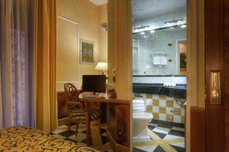 Room, Comfort Hotel Bolivar, Rome