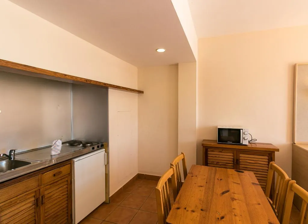 APARTMENT CAPACITY 4 Room, The White Apartments by Ibiza Feeling, Ibiza