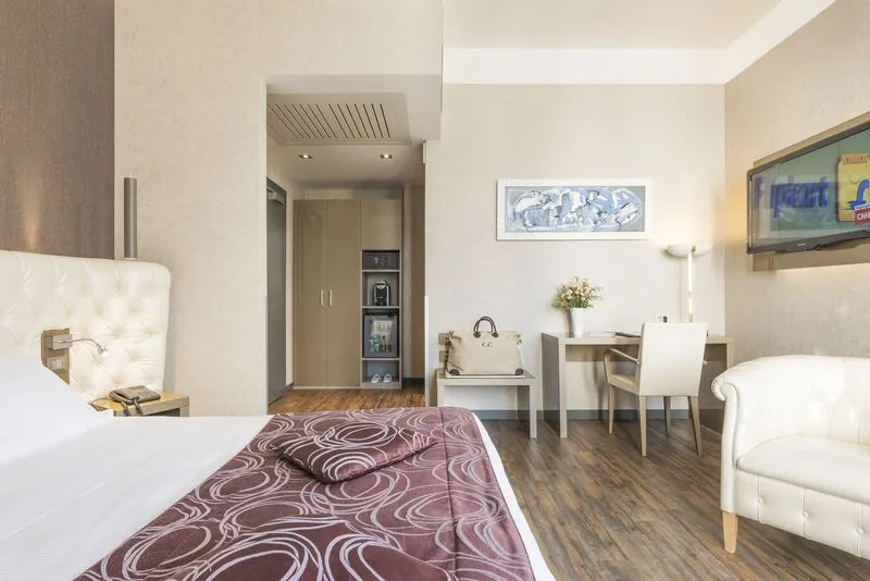JUNIOR SUITE STANDARD Room, c-hotels Atlantic, Milan