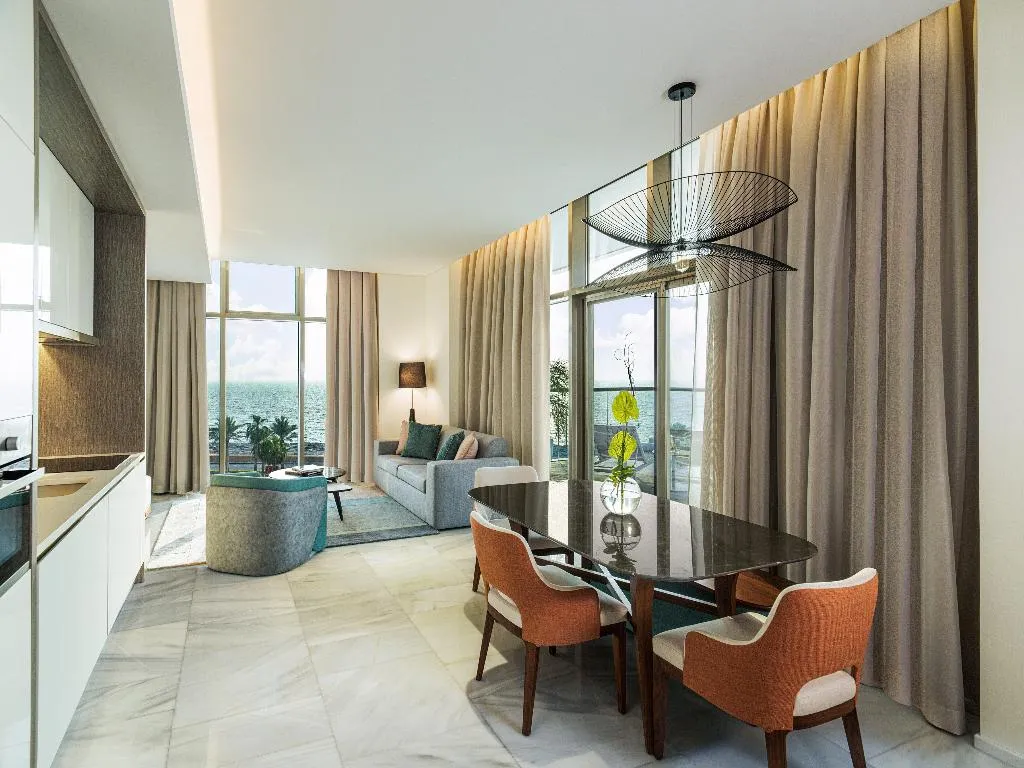 SUITE WITH KITCHENETTE Room, Th8 Palm Dubai Beach Resort Vignette Collection, Dubai