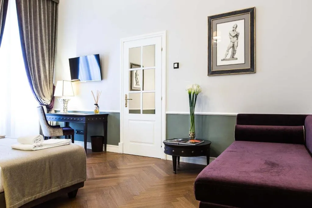 Room EXECUTIVE Room, Palazzo Roselli Cecconi, Florence