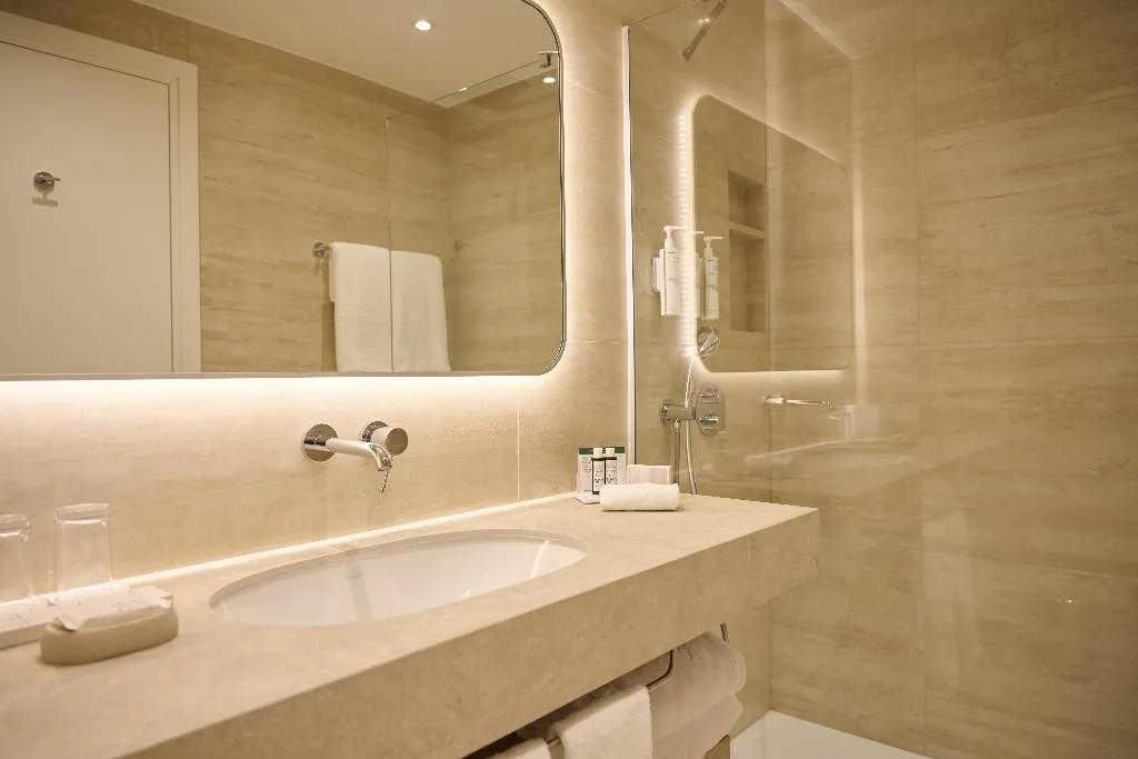Double or Twin DELUXE POOL VIEW Room, Sunrise Emerald, Cyprus