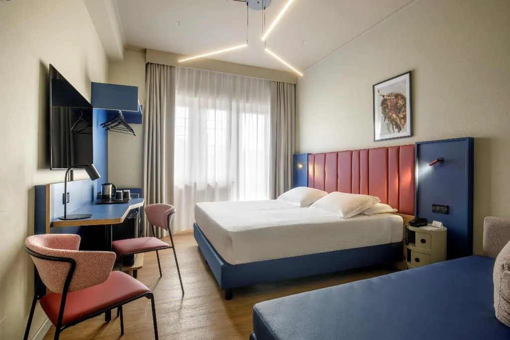 DOUBLE SUPERIOR KING BED Room, Best Western Plus Globus Hotel, Rome