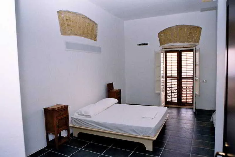 Room, Lerux Affittacamere, Catania