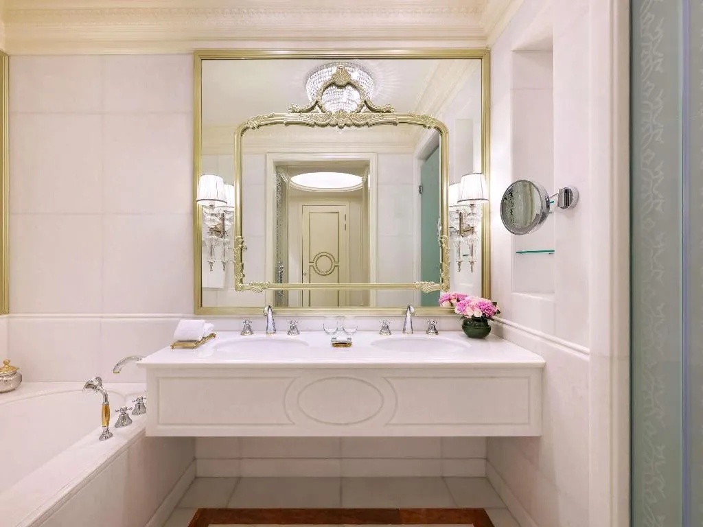 SUITE STANDARD Room, Raffles The Palm Dubai, Dubai