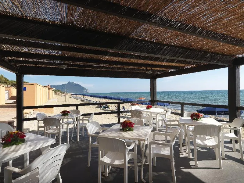 Beach, Le Dune, Rome