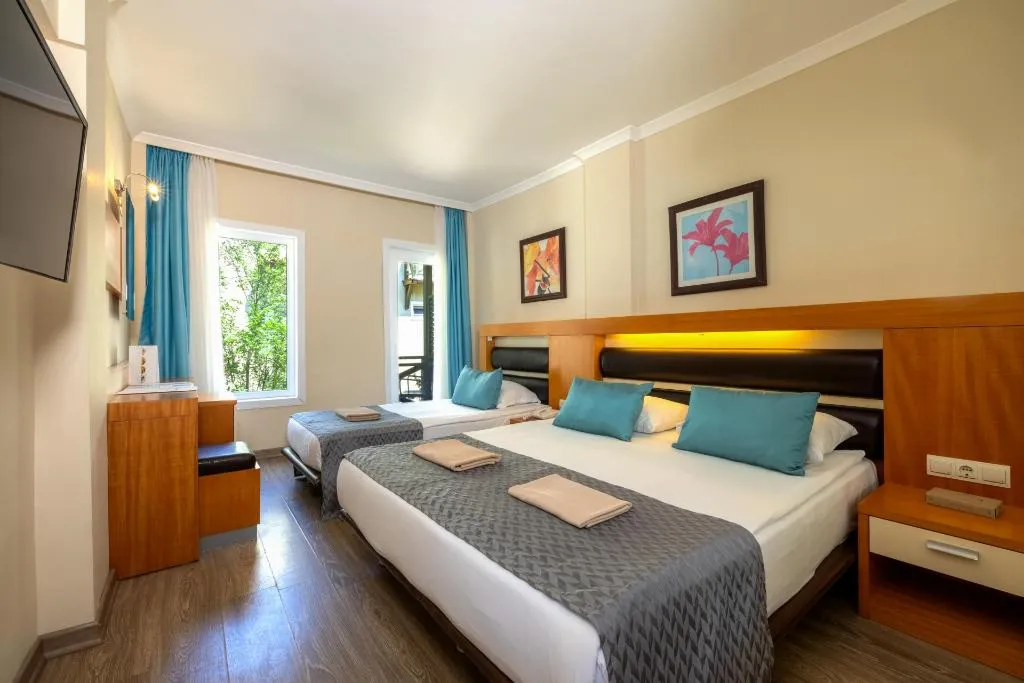 Room, Crystal Flora Pearl Collection, Antalya